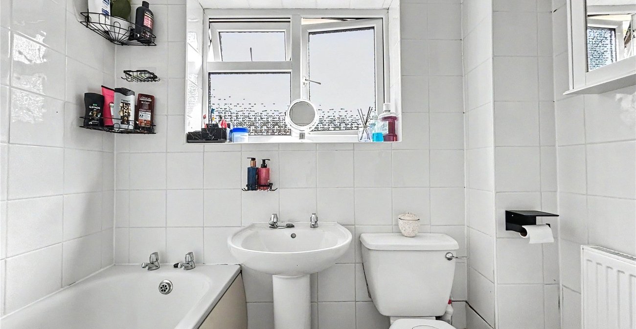 3 bedroom house for sale in Rainham | Robinson Michael & Jackson