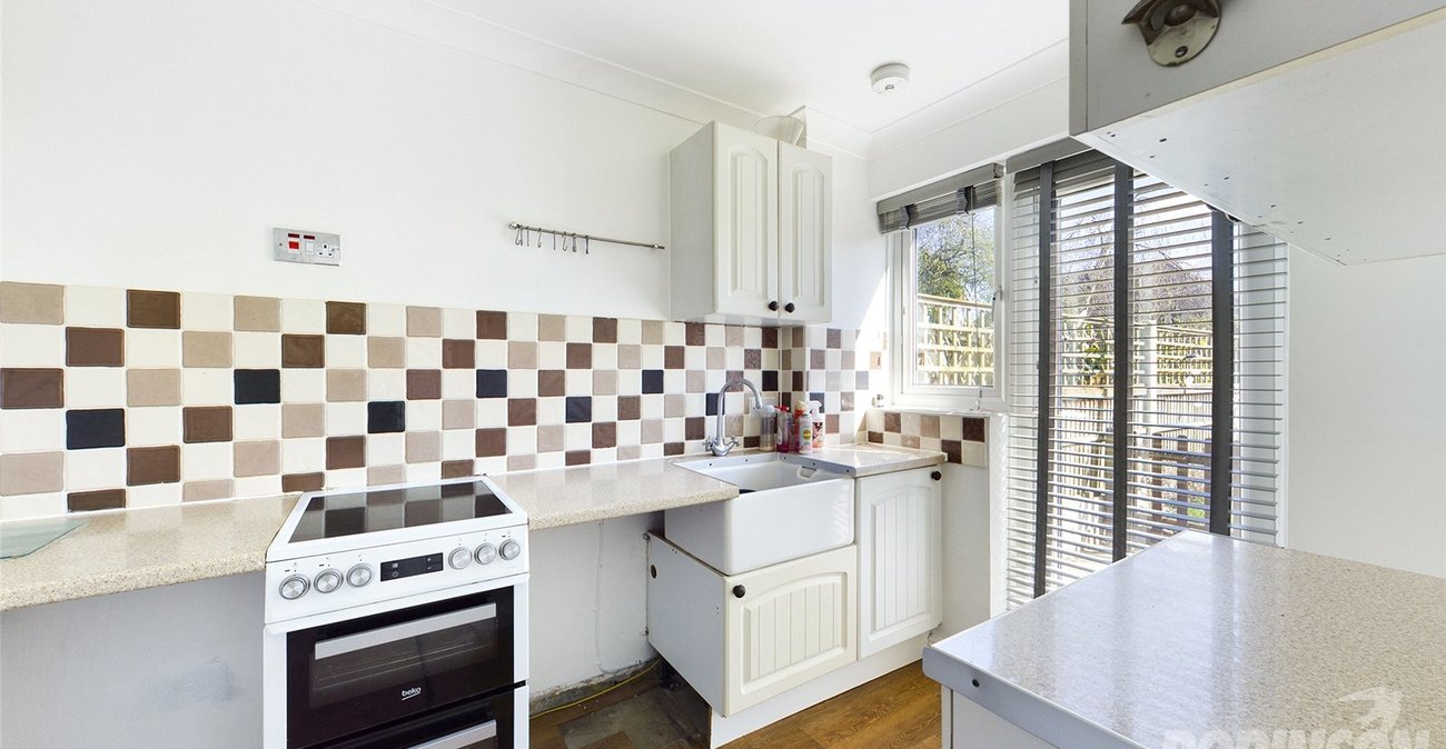 2 bedroom house for sale in Sittingbourne | Robinson Michael & Jackson