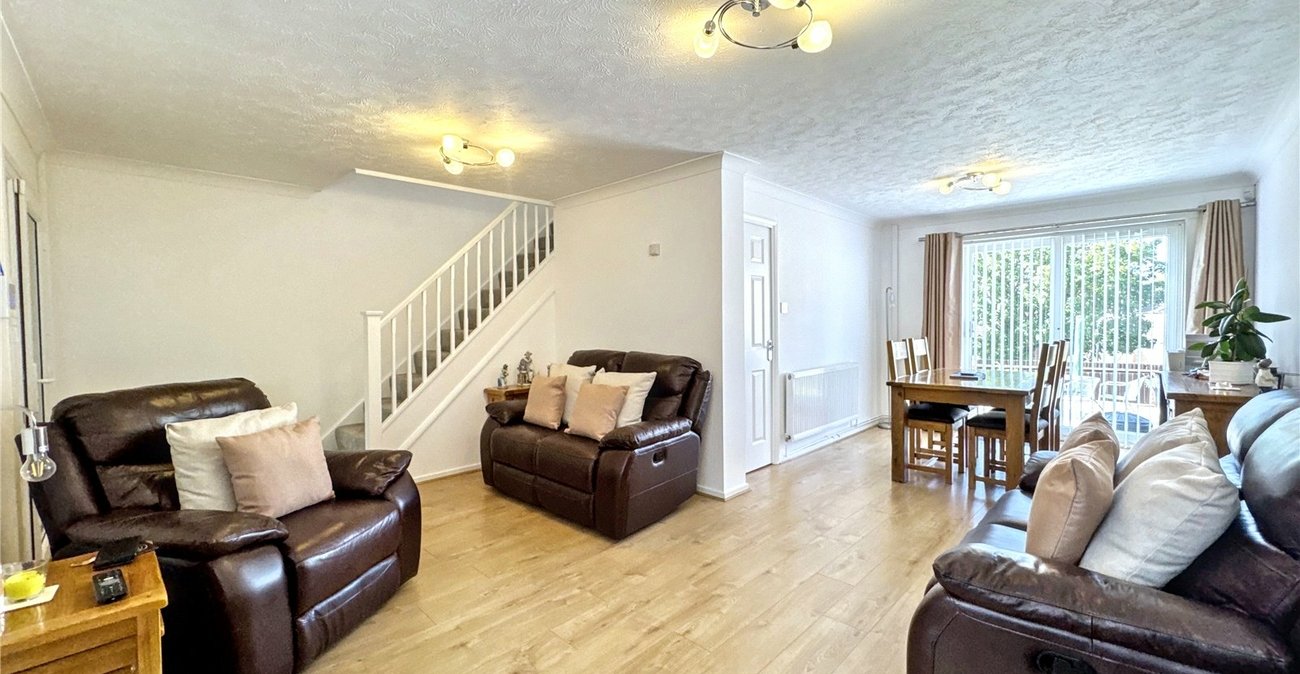 3 bedroom house for sale in Rainham | Robinson Michael & Jackson