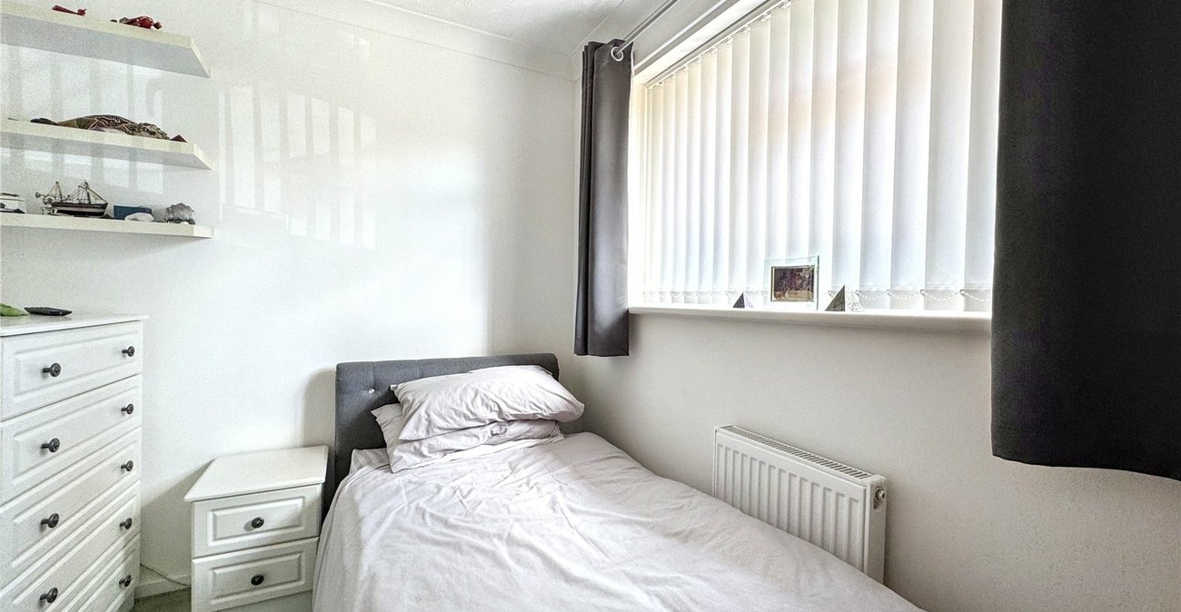 3 bedroom house for sale in Rainham | Robinson Michael & Jackson