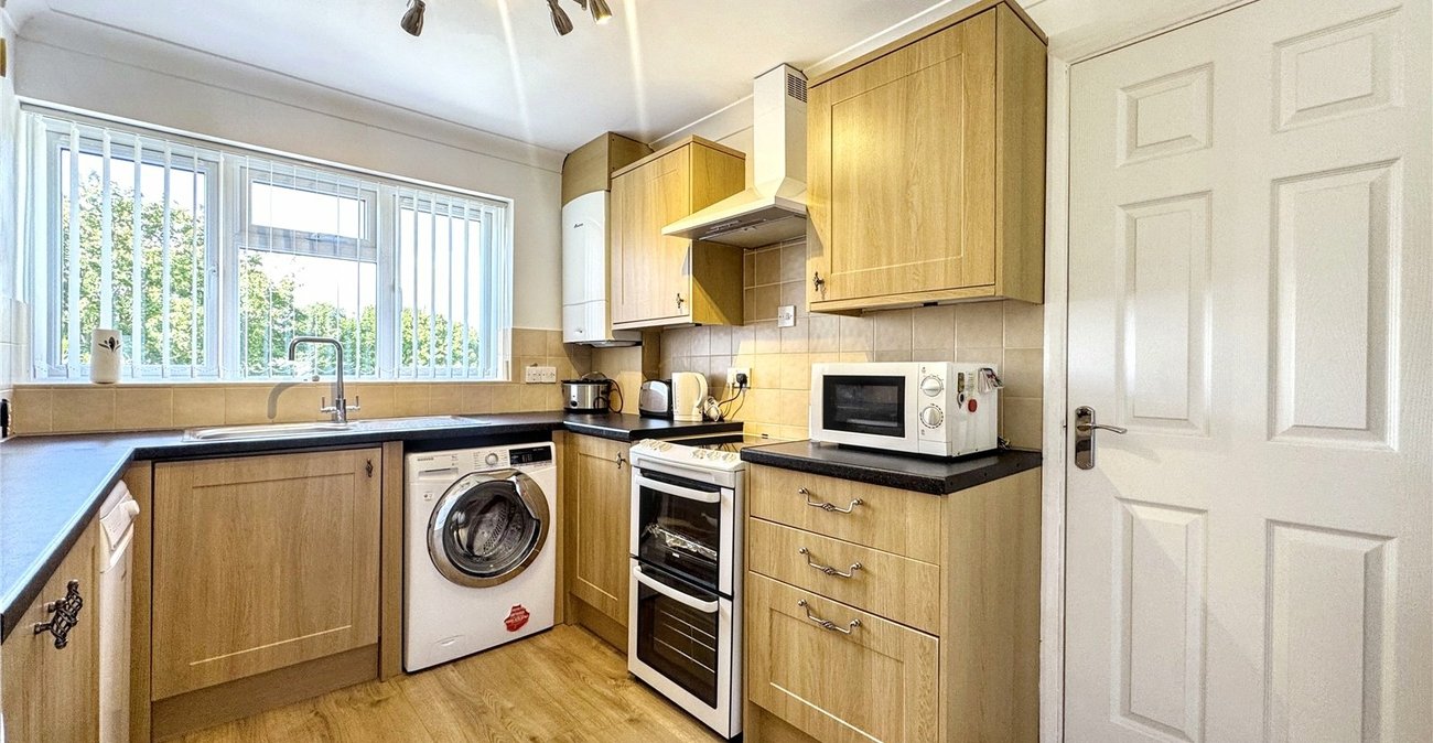 3 bedroom house for sale in Rainham | Robinson Michael & Jackson