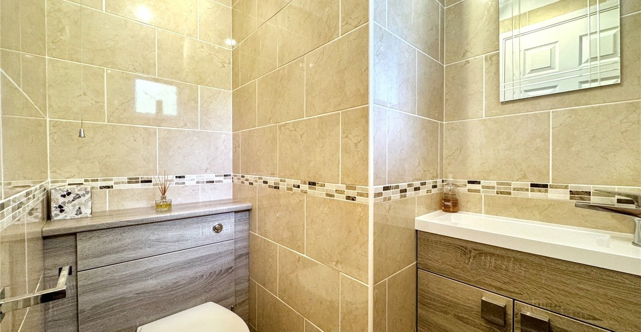 3 bedroom house for sale in Rainham | Robinson Michael & Jackson