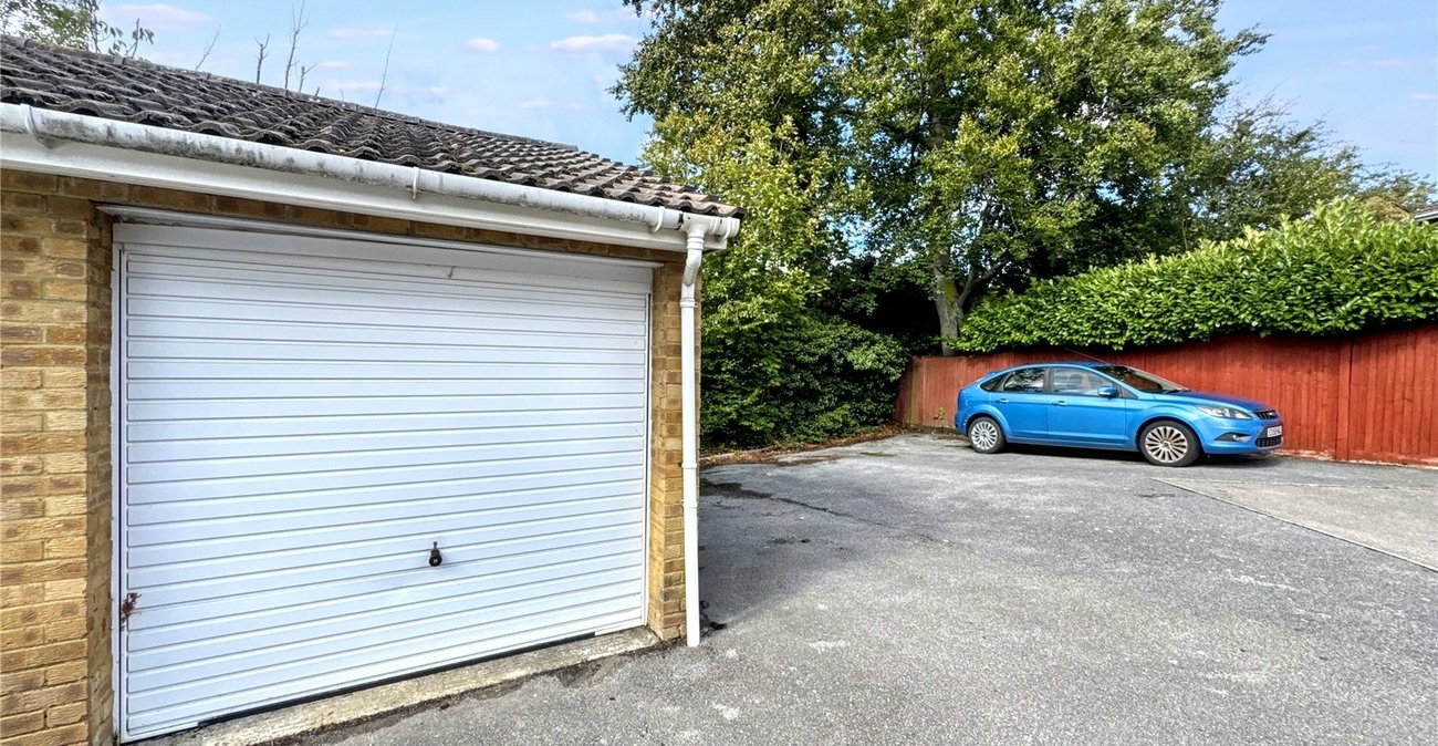 3 bedroom house for sale in Rainham | Robinson Michael & Jackson