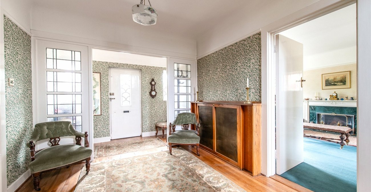 5 bedroom house for sale in Gravesend | Robinson Michael & Jackson