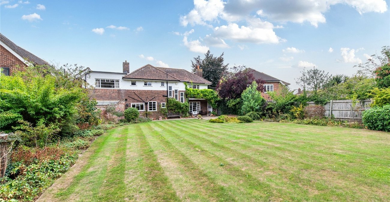 5 bedroom house for sale in Gravesend | Robinson Michael & Jackson