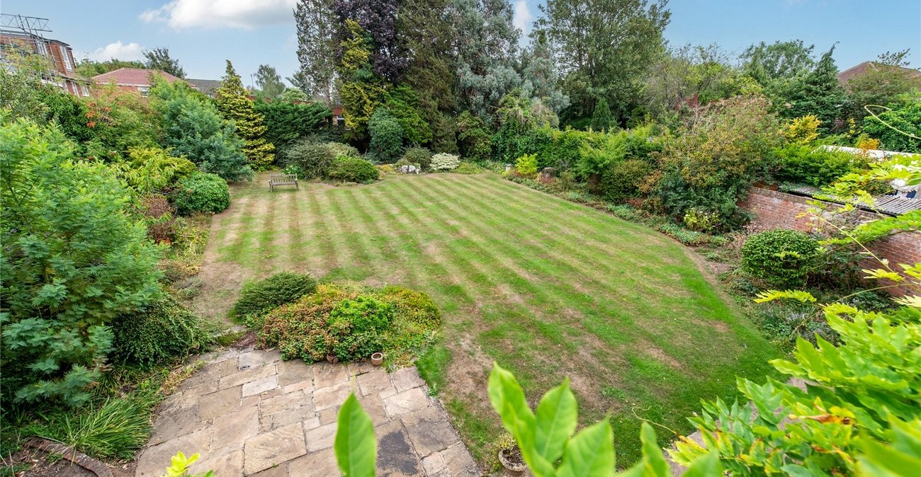 5 bedroom house for sale in Gravesend | Robinson Michael & Jackson