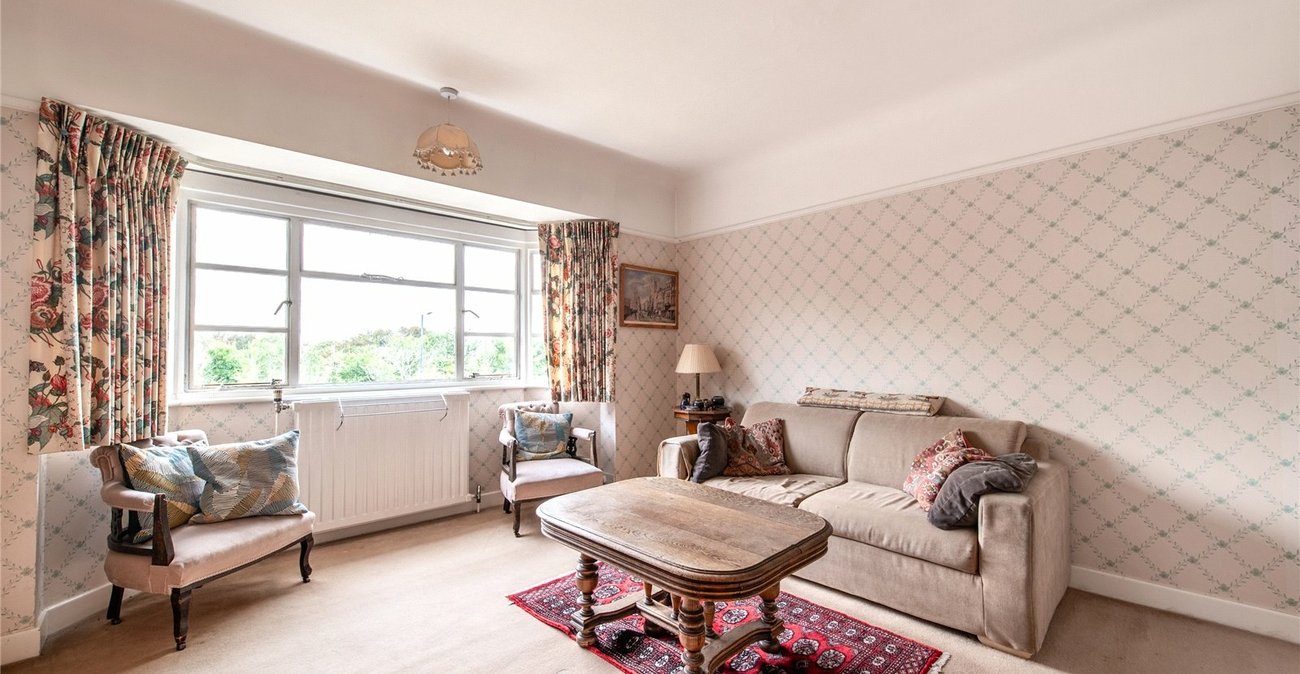 5 bedroom house for sale in Gravesend | Robinson Michael & Jackson