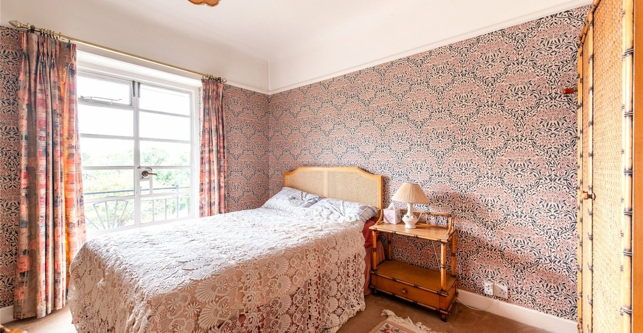 5 bedroom house for sale in Gravesend | Robinson Michael & Jackson