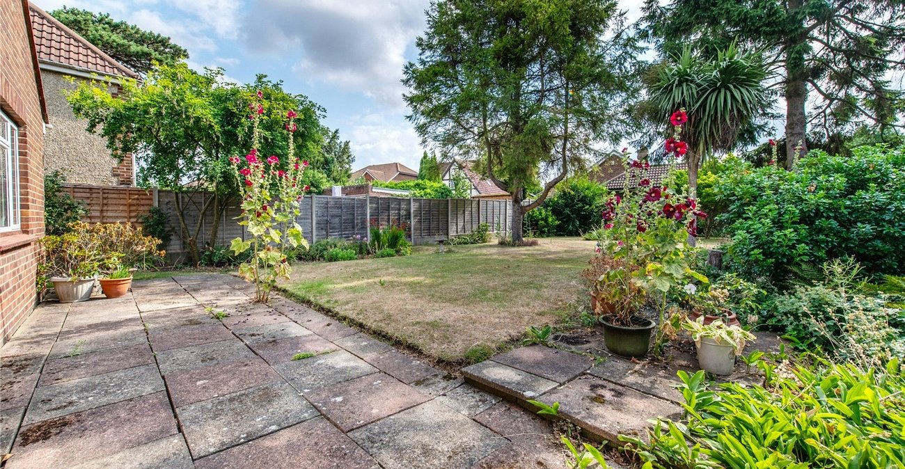 3 bedroom bungalow for sale in Gravesend | Robinson Michael & Jackson