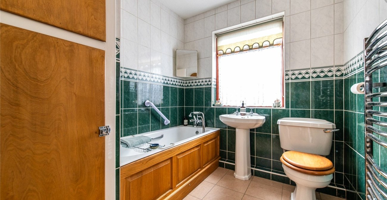 3 bedroom bungalow for sale in Gravesend | Robinson Michael & Jackson