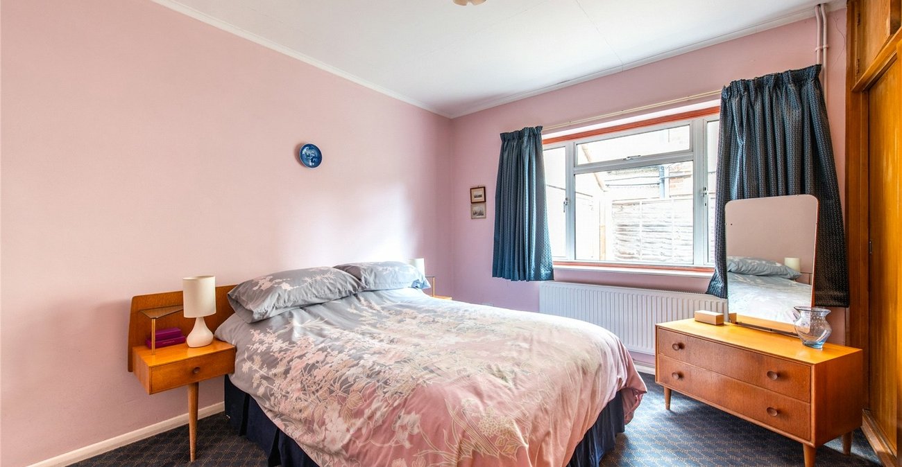 3 bedroom bungalow for sale in Gravesend | Robinson Michael & Jackson