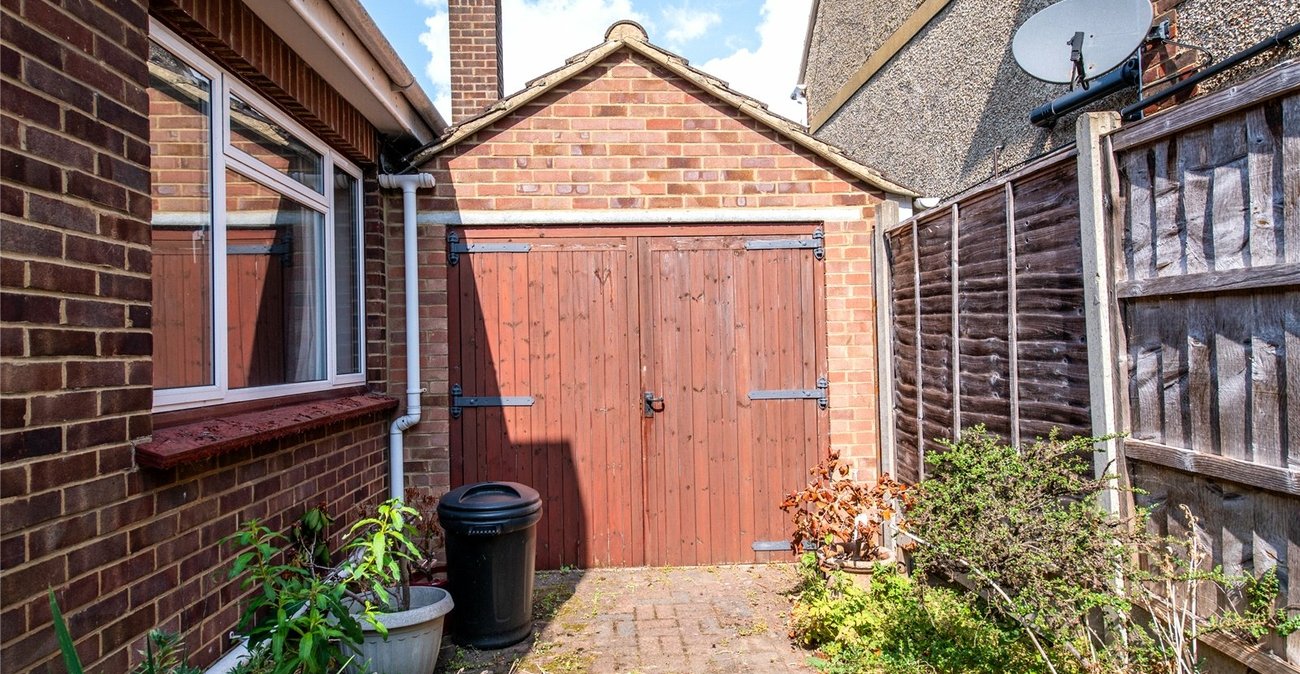3 bedroom bungalow for sale in Gravesend | Robinson Michael & Jackson