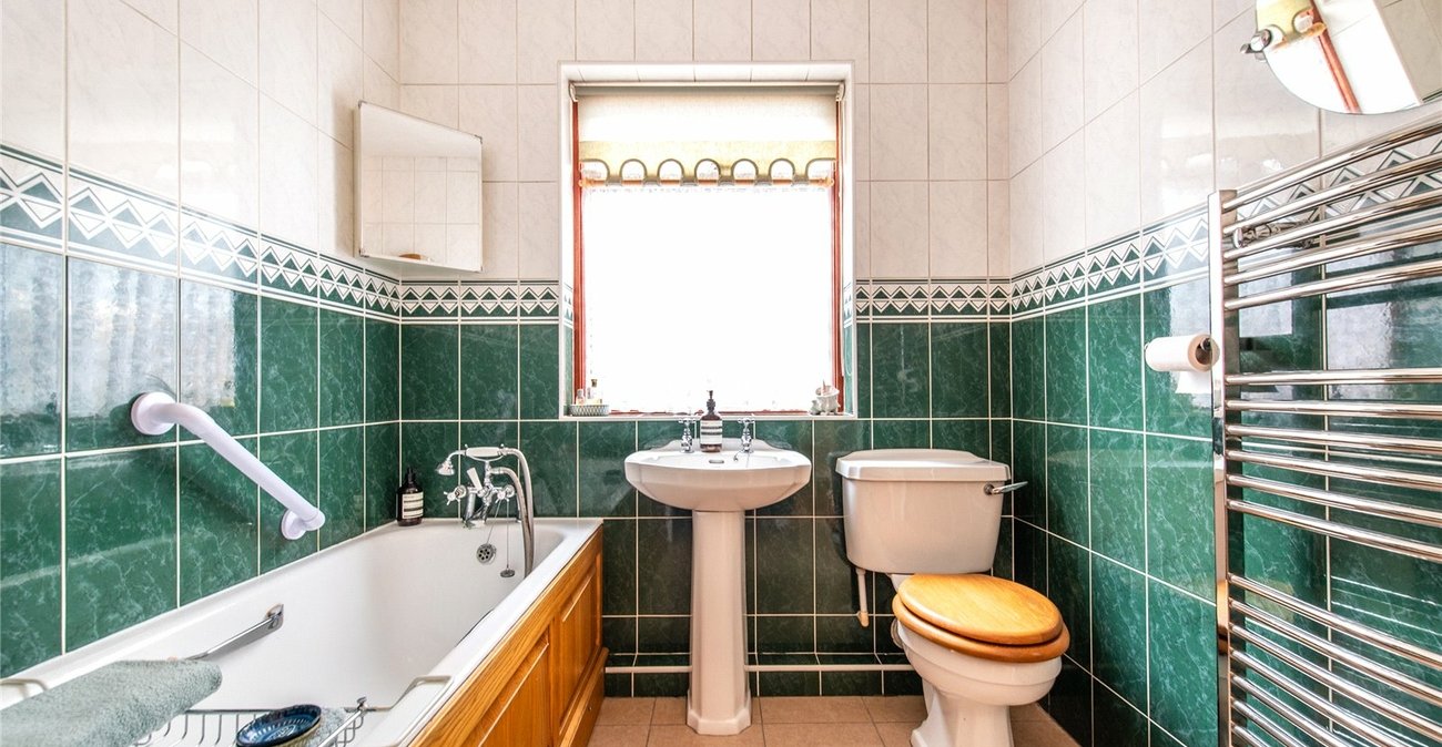 3 bedroom bungalow for sale in Gravesend | Robinson Michael & Jackson