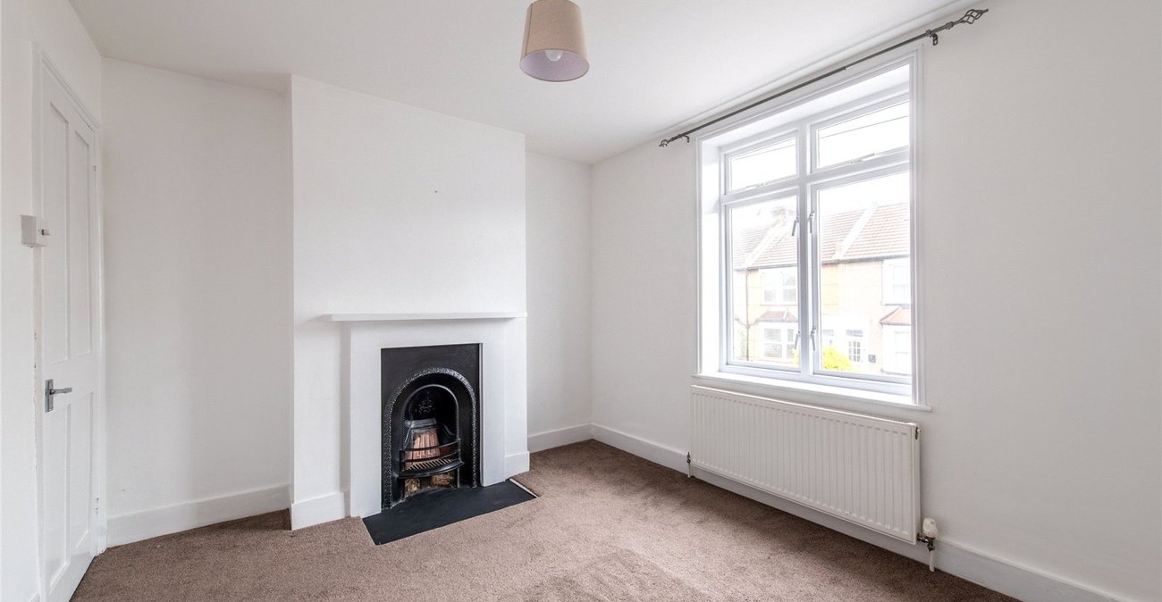 2 bedroom house for sale in Gravesend | Robinson Michael & Jackson