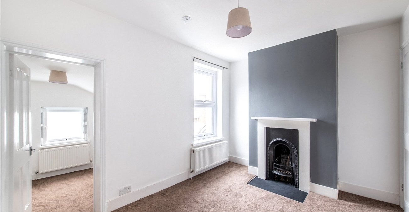 2 bedroom house for sale in Gravesend | Robinson Michael & Jackson