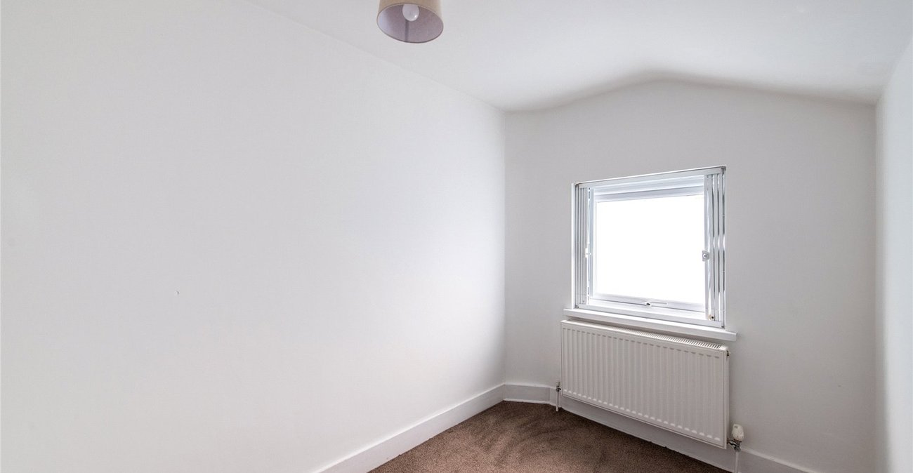 2 bedroom house for sale in Gravesend | Robinson Michael & Jackson