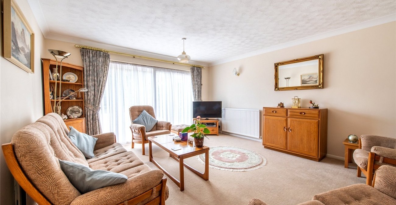 5 bedroom house for sale in Gravesend | Robinson Michael & Jackson