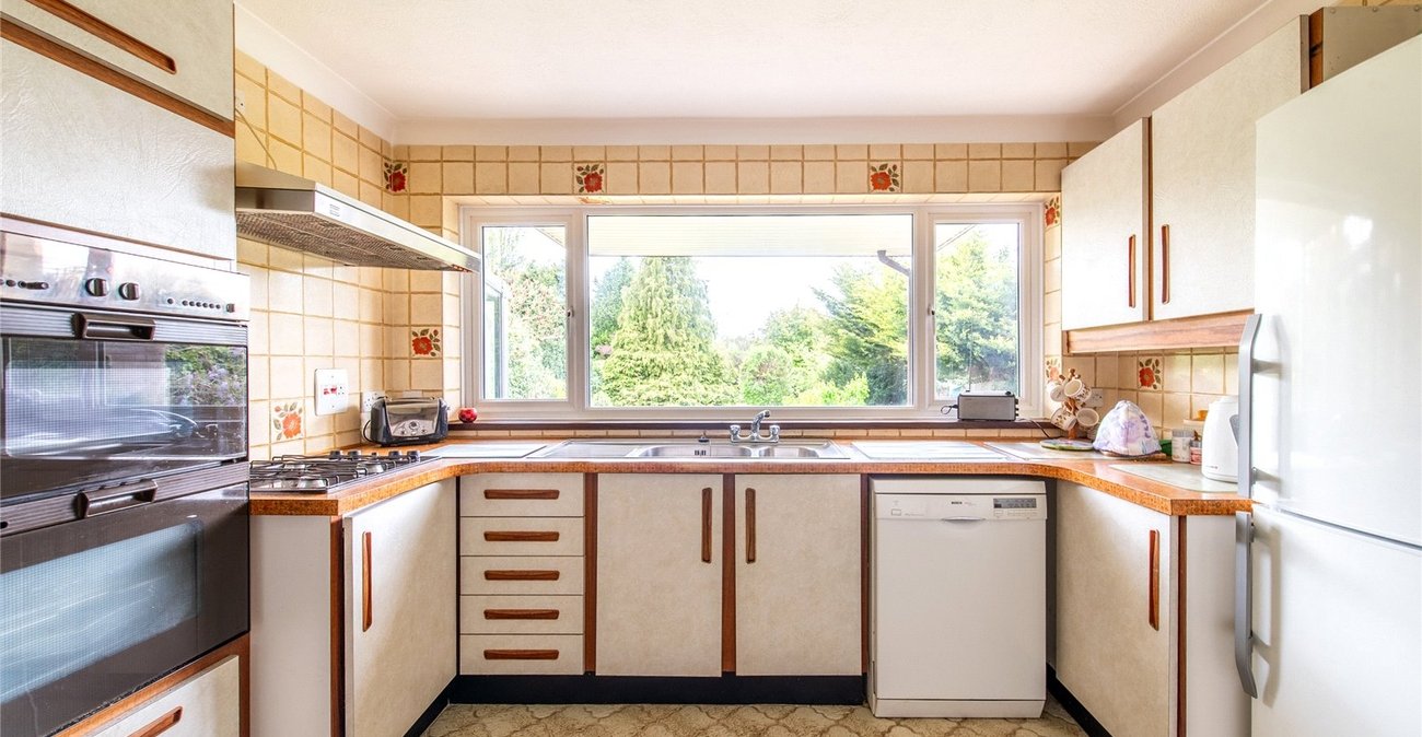 5 bedroom house for sale in Gravesend | Robinson Michael & Jackson