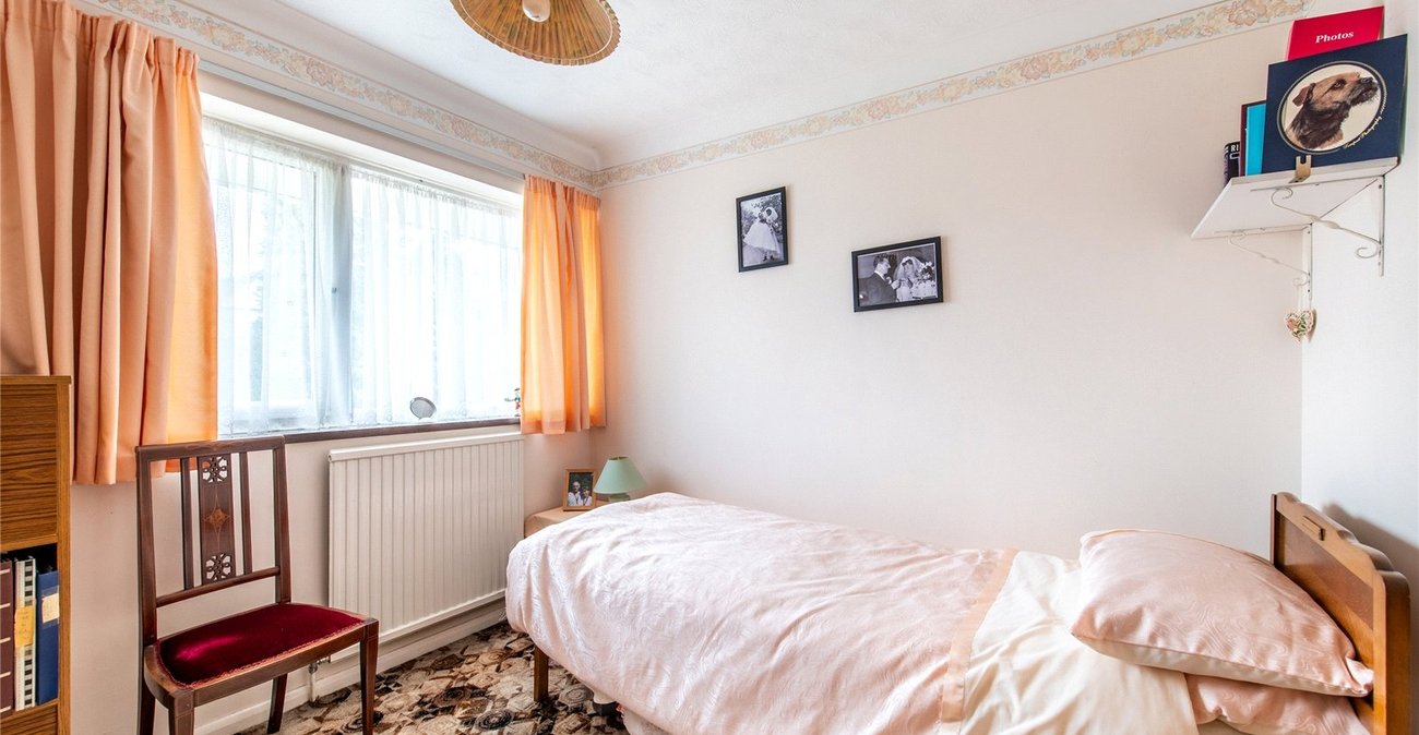 5 bedroom house for sale in Gravesend | Robinson Michael & Jackson