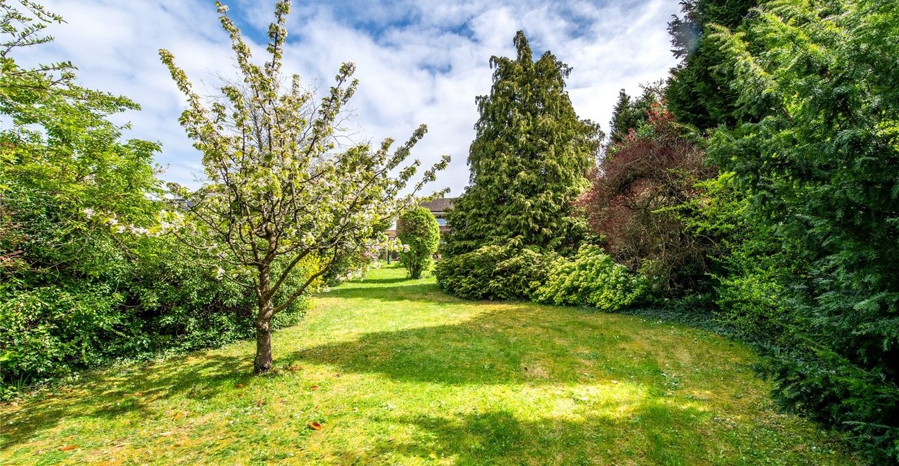 5 bedroom house for sale in Gravesend | Robinson Michael & Jackson