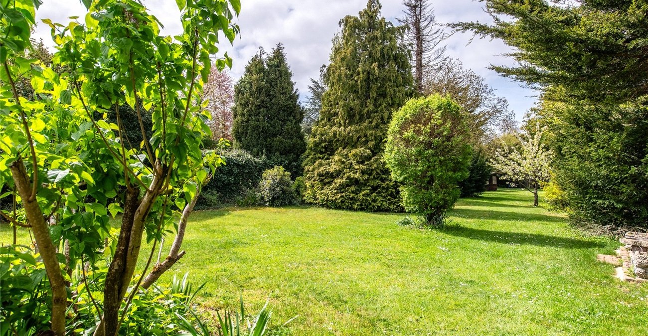 5 bedroom house for sale in Gravesend | Robinson Michael & Jackson