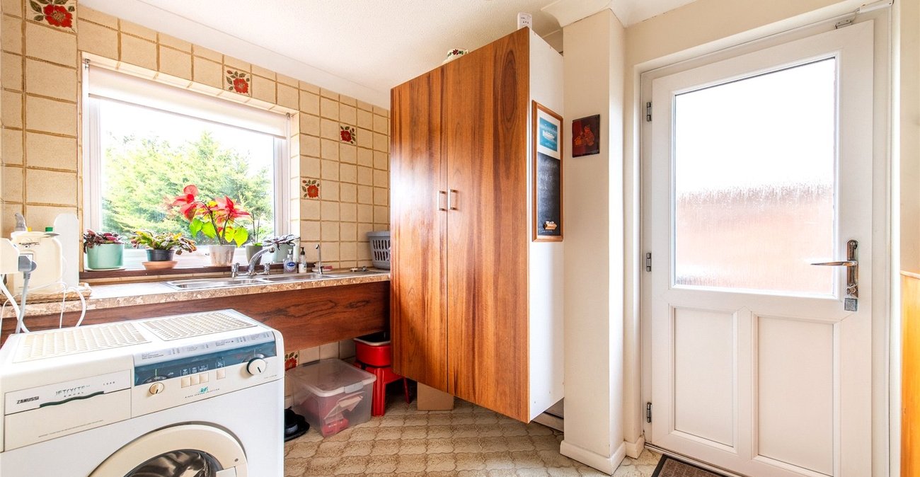 5 bedroom house for sale in Gravesend | Robinson Michael & Jackson