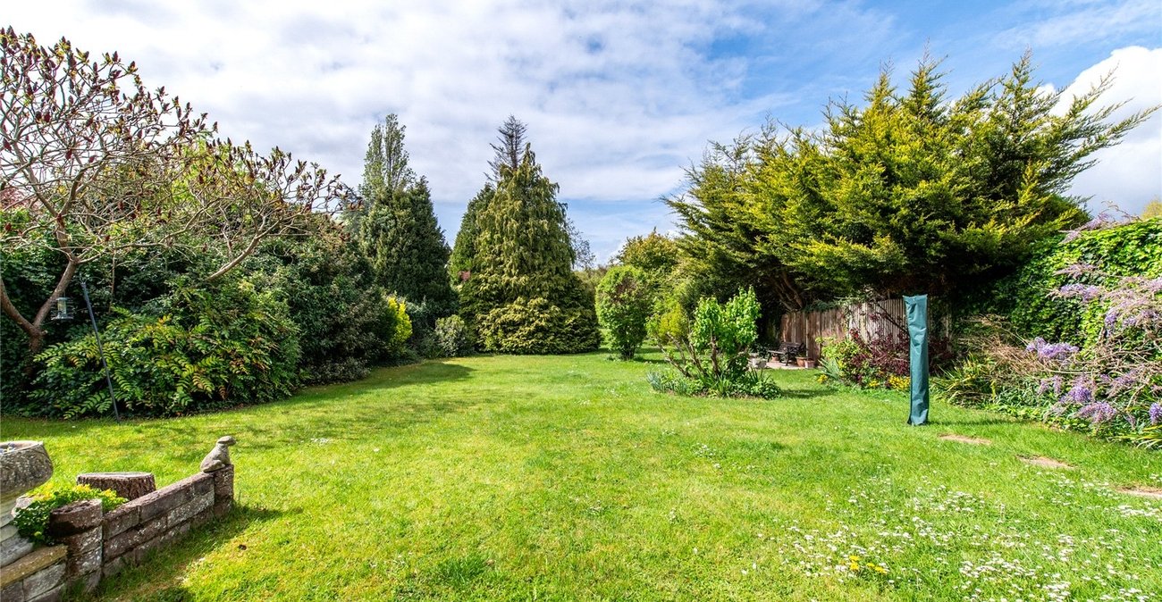 5 bedroom house for sale in Gravesend | Robinson Michael & Jackson