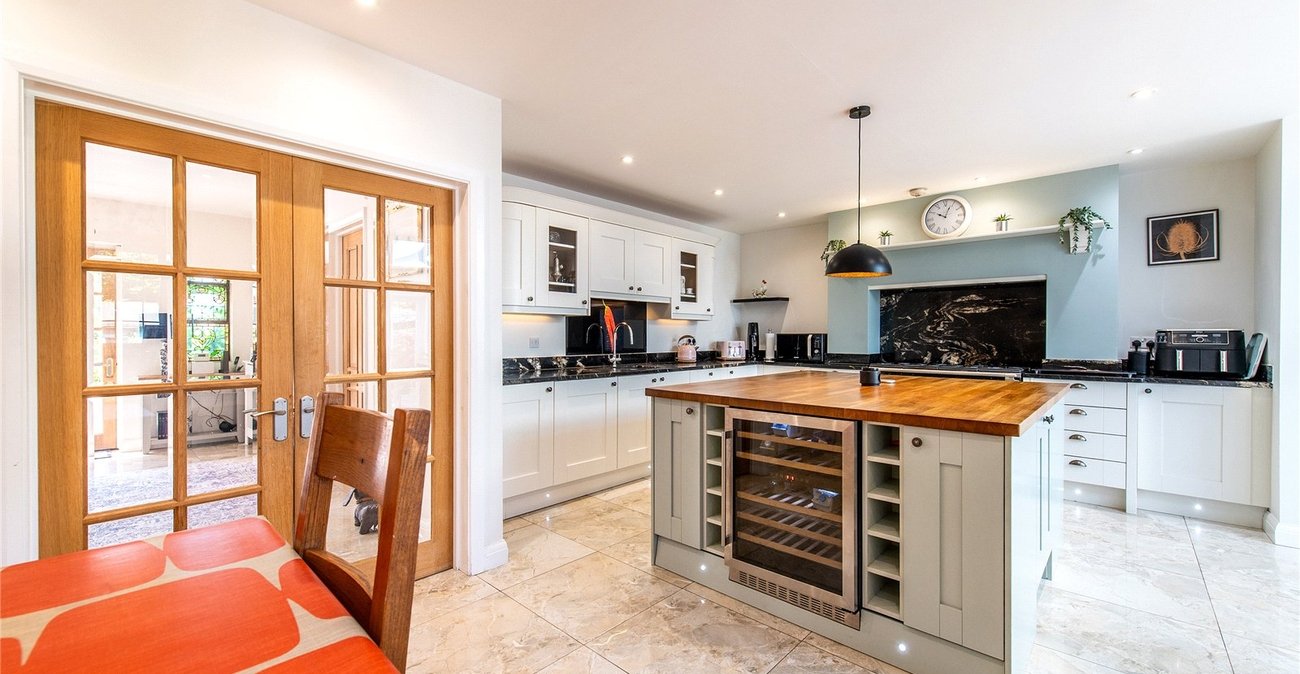 5 bedroom house for sale in Gravesend | Robinson Michael & Jackson