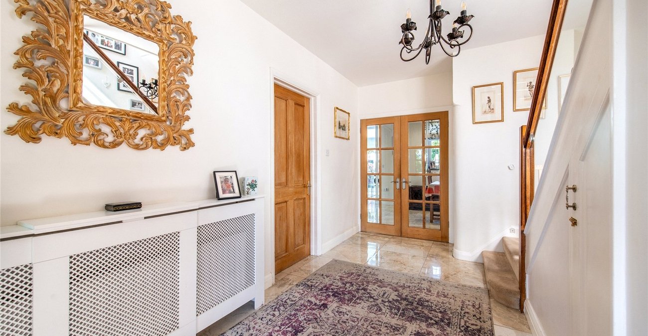 5 bedroom house for sale in Gravesend | Robinson Michael & Jackson