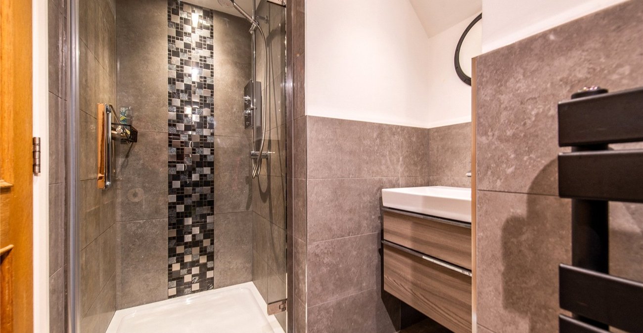 5 bedroom house for sale in Gravesend | Robinson Michael & Jackson