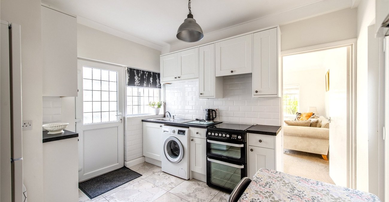 5 bedroom house for sale in Gravesend | Robinson Michael & Jackson