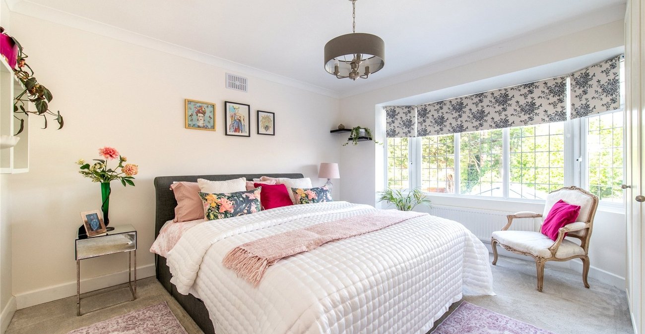 5 bedroom house for sale in Gravesend | Robinson Michael & Jackson