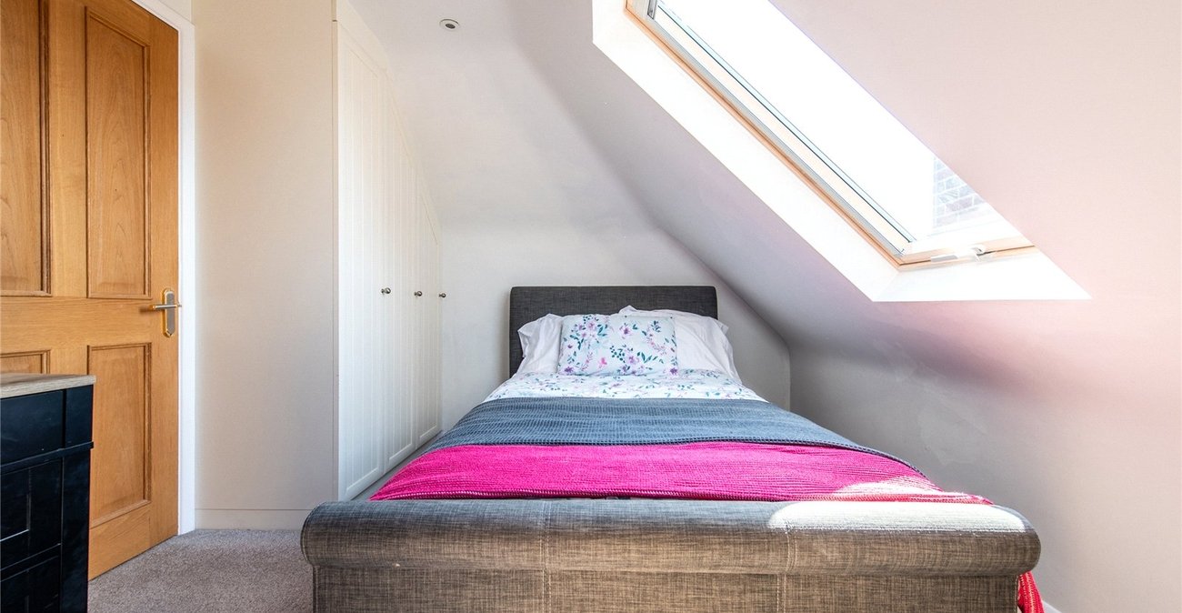5 bedroom house for sale in Gravesend | Robinson Michael & Jackson