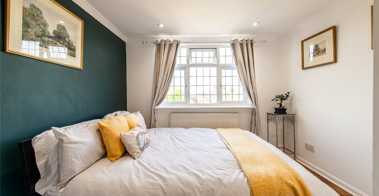 5 bedroom house for sale in Gravesend | Robinson Michael & Jackson