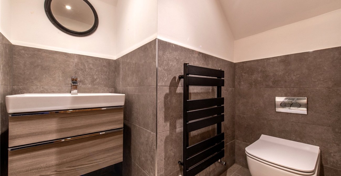 5 bedroom house for sale in Gravesend | Robinson Michael & Jackson