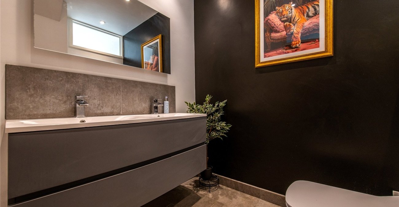 5 bedroom house for sale in Gravesend | Robinson Michael & Jackson