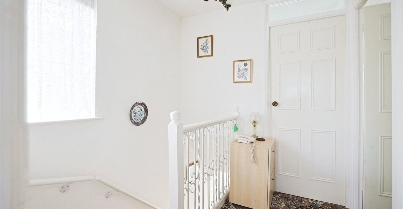 3 bedroom house for sale in Gravesend | Robinson Michael & Jackson