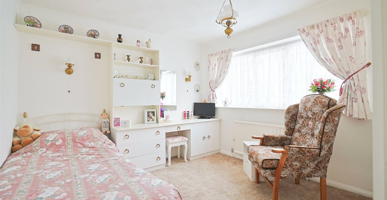 3 bedroom house for sale in Gravesend | Robinson Michael & Jackson