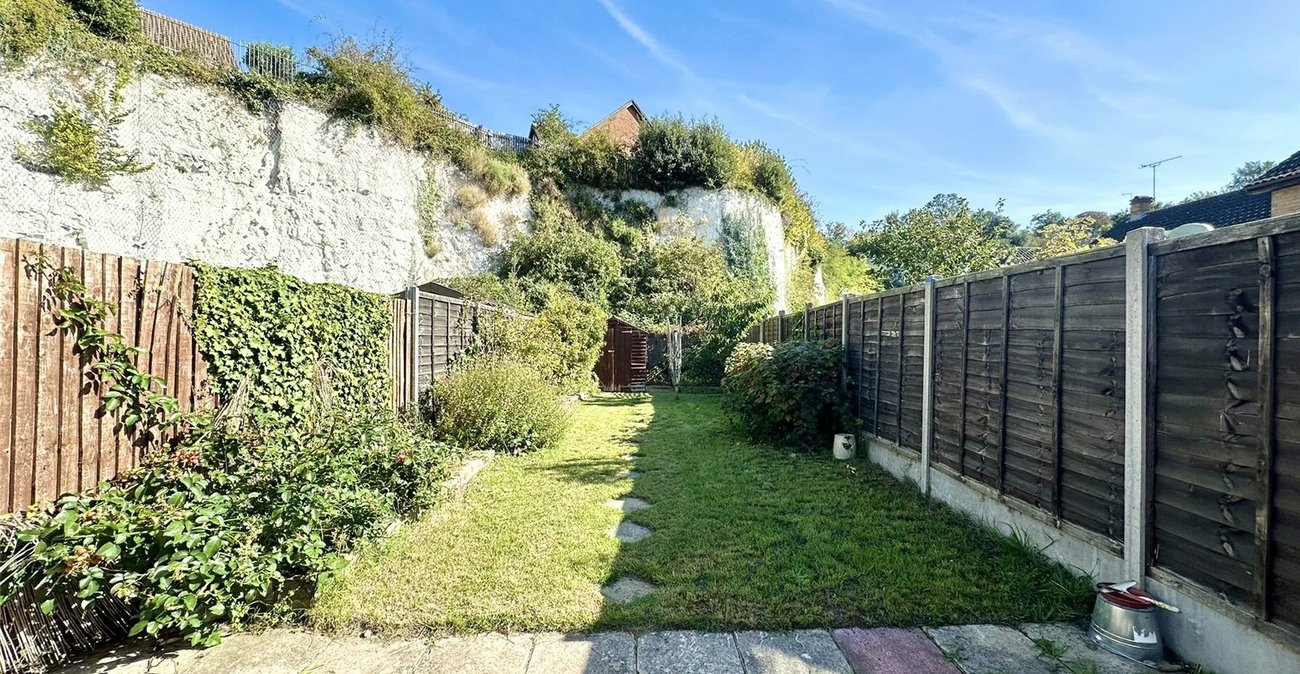 3 bedroom house for sale in Greenhithe Village | Robinson Jackson