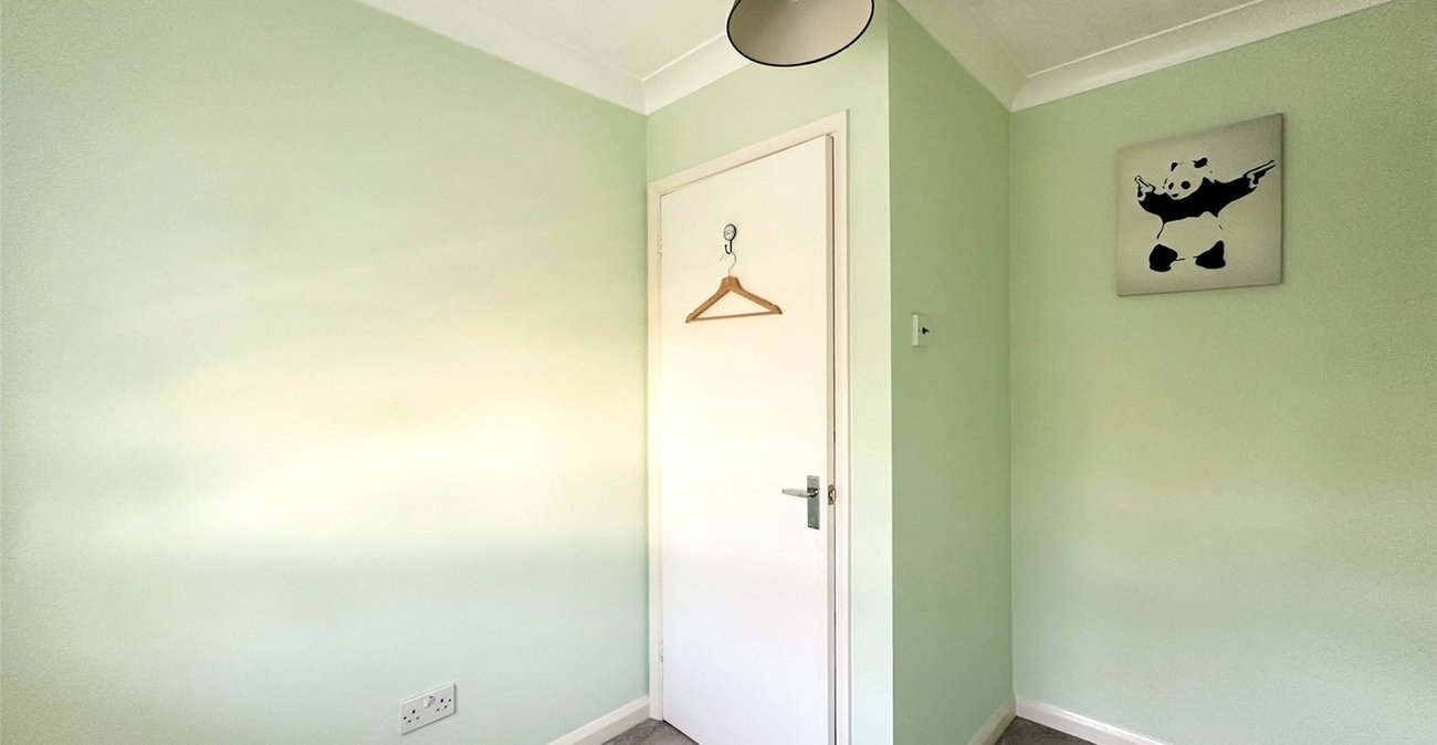 3 bedroom house for sale in Greenhithe Village | Robinson Jackson