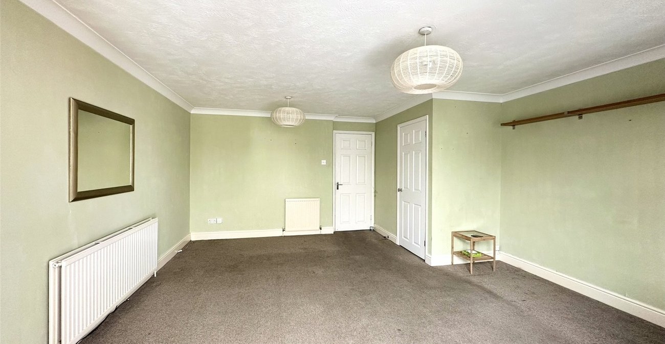 3 bedroom house for sale in Greenhithe Village | Robinson Jackson