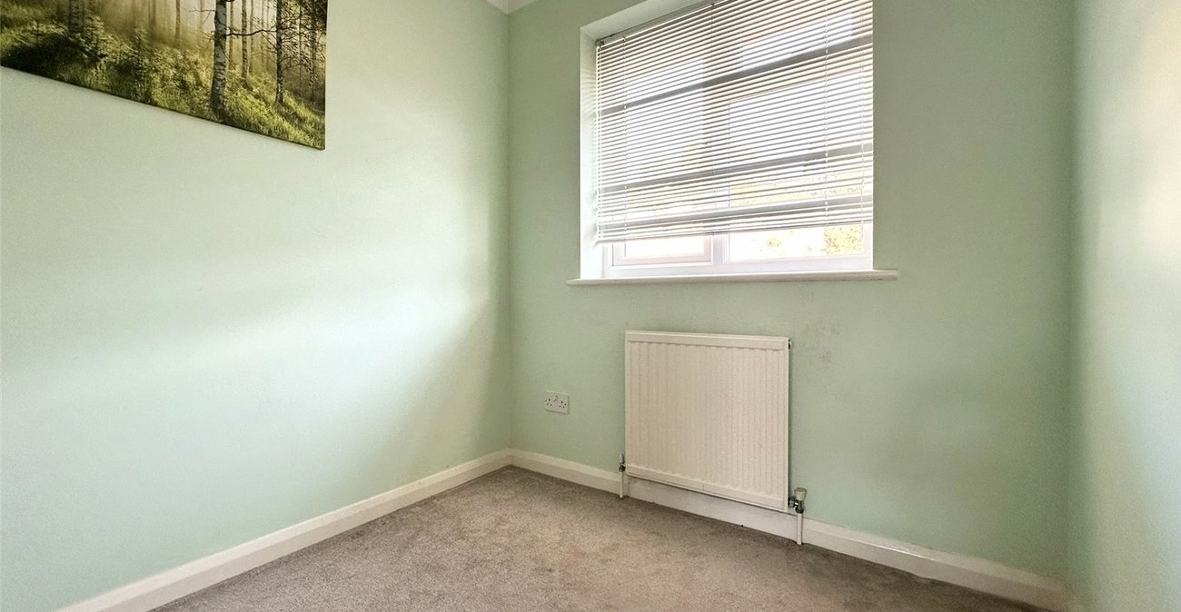 3 bedroom house for sale in Greenhithe Village | Robinson Jackson