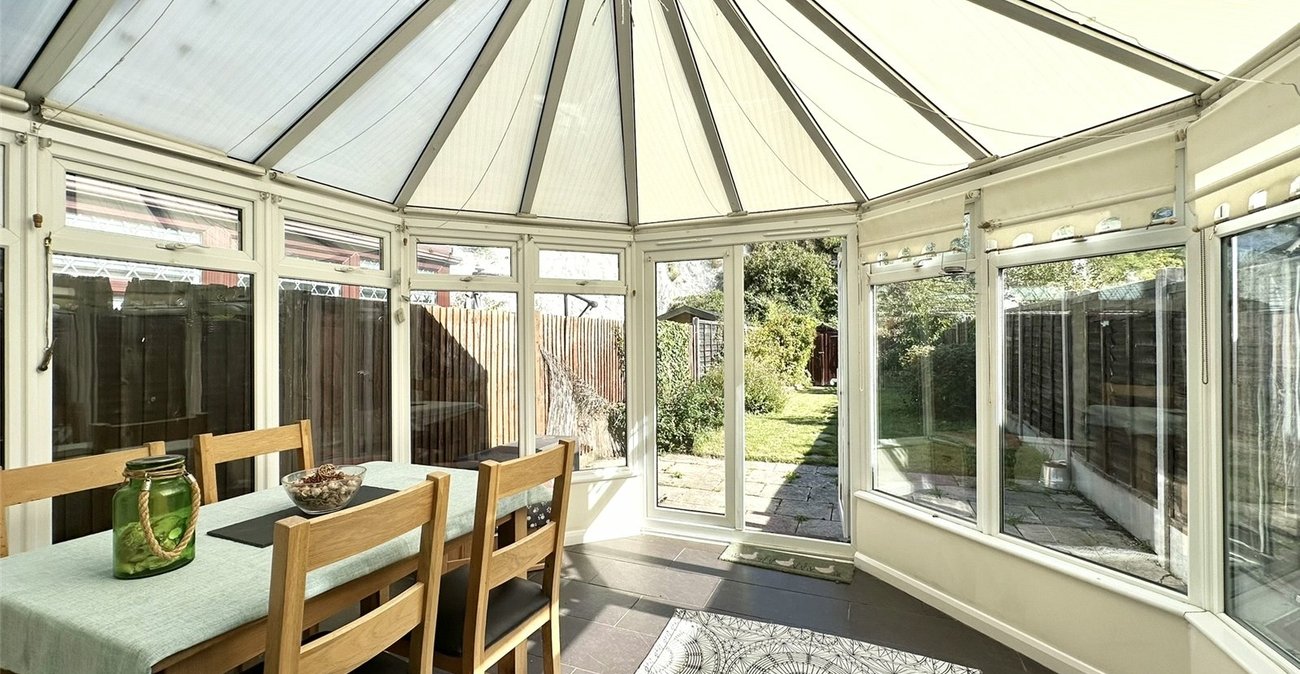 3 bedroom house for sale in Greenhithe Village | Robinson Jackson