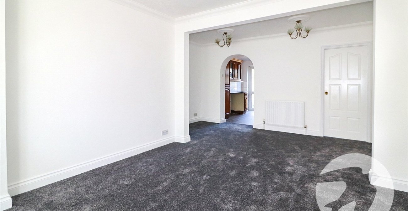 3 bedroom house for sale in Erith | Robinson Jackson