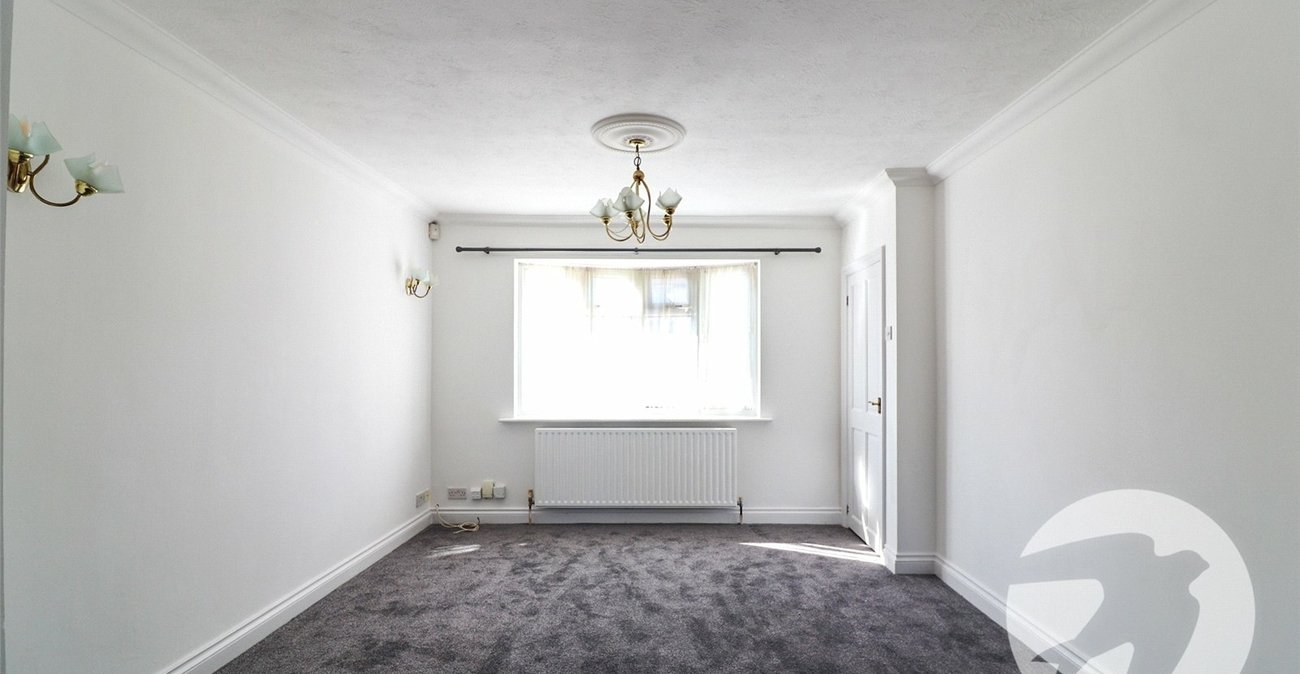 3 bedroom house for sale in Erith | Robinson Jackson