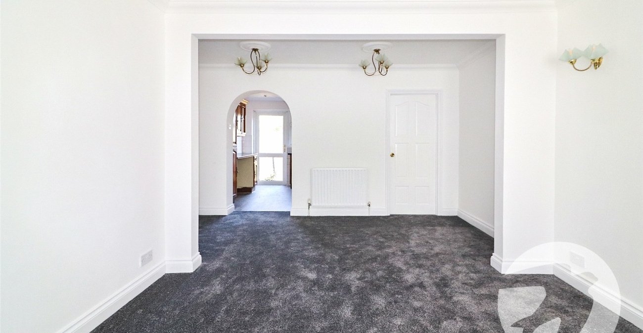 3 bedroom house for sale in Erith | Robinson Jackson