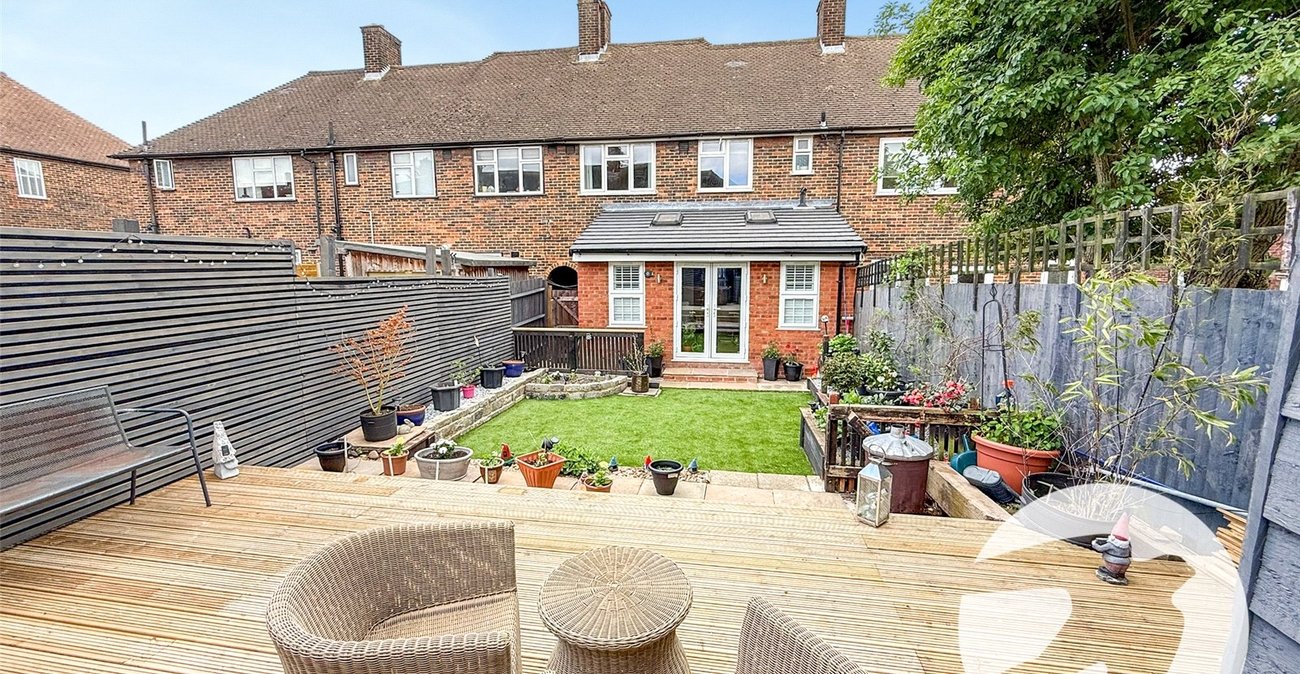 4 bedroom house for sale in London | Robinson Jackson