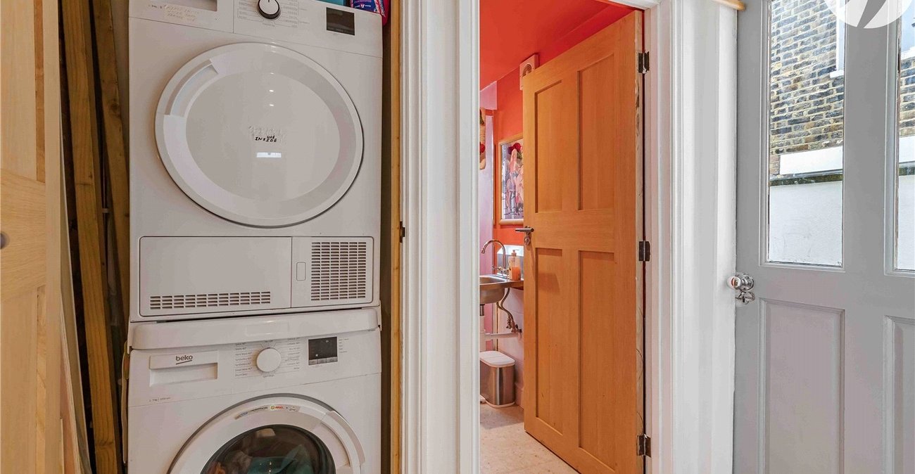 2 bedroom house for sale in Plumstead | Robinson Jackson