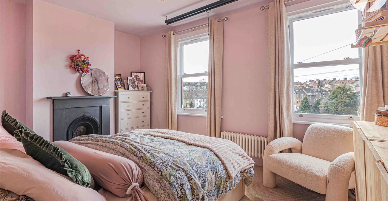 2 bedroom house for sale in Plumstead | Robinson Jackson