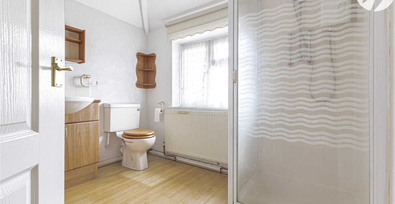 2 bedroom house for sale in Rochester | Robinson Michael & Jackson